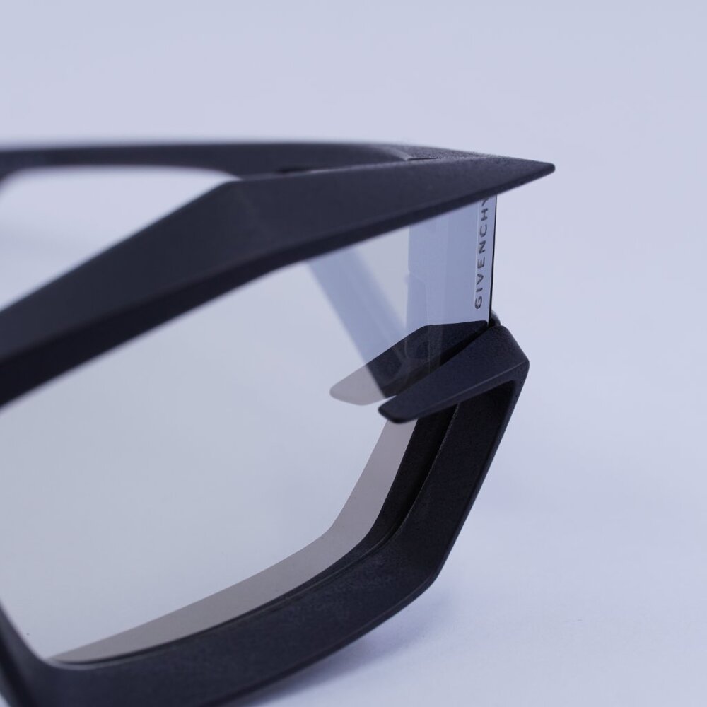Givenchy GV40049I 02C Sunglasses Matte Black Geometric Frame,Smoke Mirror Lenses - Picture 6 of 9